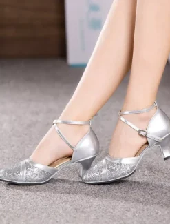 Chaussures de salon femme noir boucle réglable