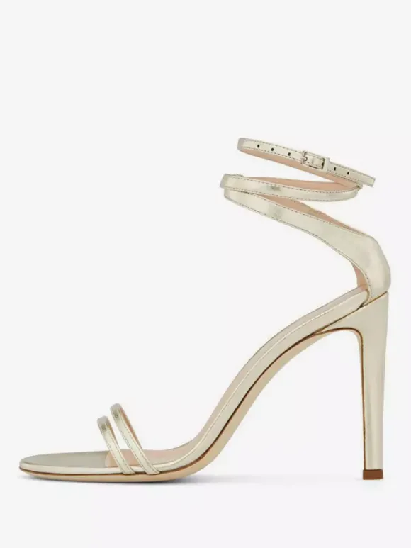 Chaussures de soirée dorées à talons hauts bout ouvert et bride cheville pour bal de promo