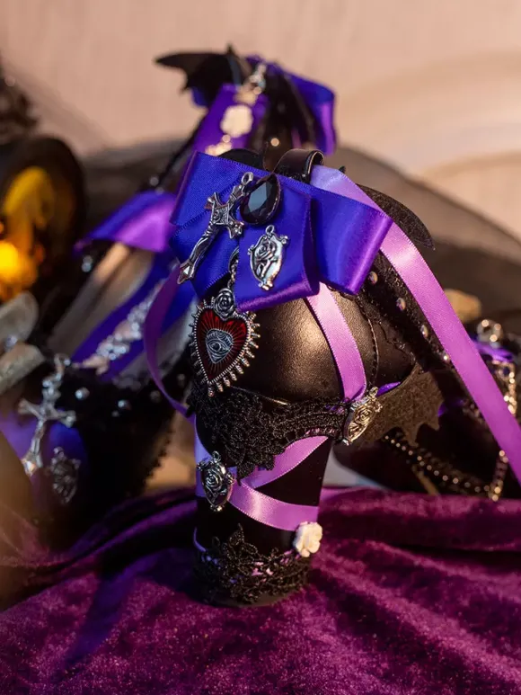 Chaussures gothiques Lolita avec n艙uds violets et chaînes en dentelle escarpins Lolita en cuir PU à bout pointu