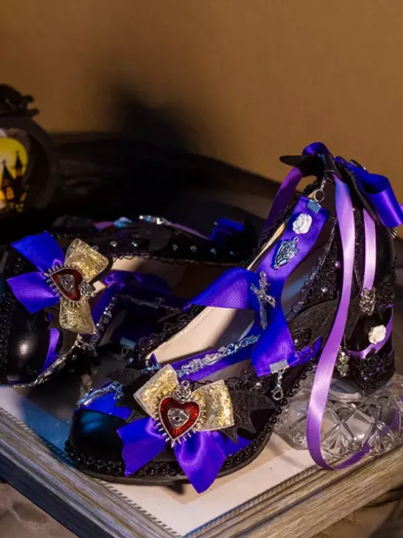 Chaussures gothiques Lolita avec n艙uds violets et chaînes en dentelle escarpins Lolita en cuir PU à bout pointu