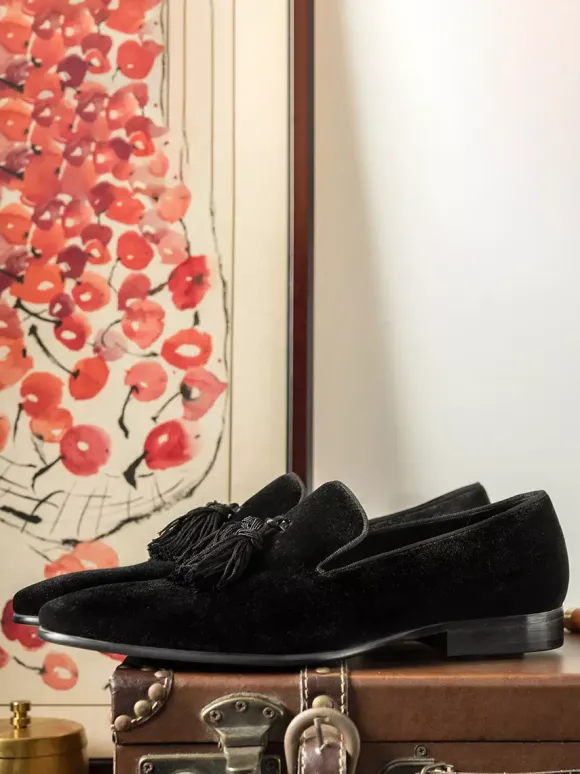 Chaussures habillées en velours pour hommes bout rond à enfiler chaussures de bal formelles avec pompons