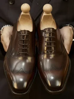 Chaussures habillées pour hommes chaussures de mariage formelles à bout carré en cuir de vachette Brogue Derby