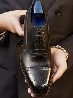 Chaussures habillées pour hommes à bout carré en cuir Brogue Derby Chaussures de mariage formelles