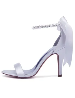 Chaussures mariée blanches en satin à bout ouvert avec boucle de perles à talons haut sandales de mariée