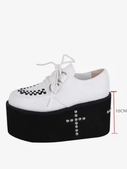 Chaussures mignonne Lolita avec rivets métalliques blancs chaussures Lolita en cuir PU à bout rond