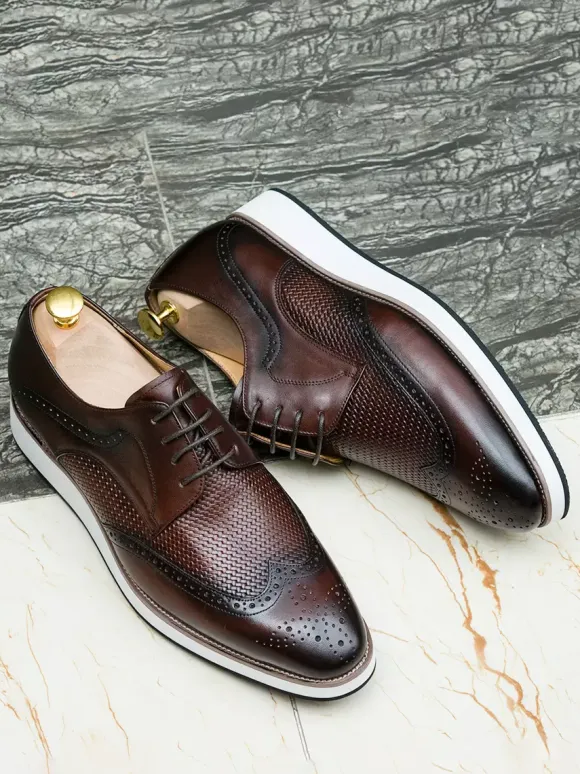 Chaussures Richelieu pour hommes bout rond en cuir véritable à lacets.