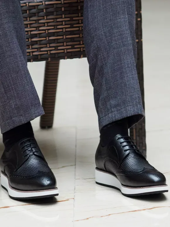 Chaussures Richelieu pour hommes bout rond en cuir véritable à lacets.