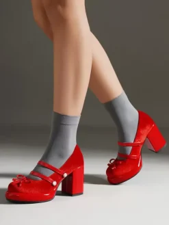 Chaussures Sweet Lolita Escarpins Lolita à talons épais en nubuck avec détails en métal rouge et n艙uds
