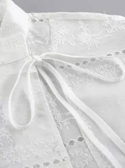 Chemise blanche à lacets pour femme col montant manches 3/4 style décontracté