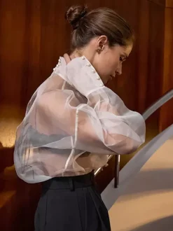 Chemise blanche pour femme col montant boutons chics manches longues