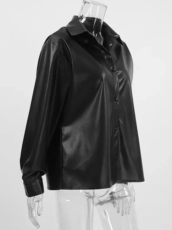 Chemise en similicuir pour femme style surchemise boutonnée - Haut minimaliste à col et manches longues - Look streetwear oversize collection printemps 2026