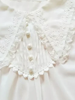 Chemisiers Lolita académiques Haut Lolita en dentelle à volants Chemisier à manches longues Chemise Lolita blanche