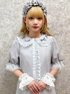 Chemisiers Lolita doux haut Lolita violet manches courtes volants chemise Lolita en dentelle