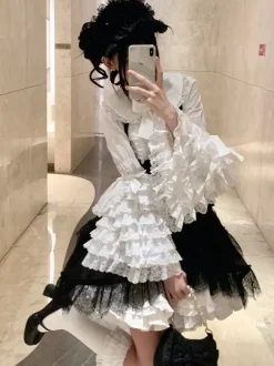 Chemisiers Lolita à la mode Harajuku haut blanc manches longues n艙uds en dentelle chemise Lolita