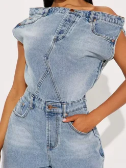 Combinaison bleue à encolure crantée sans manches en jean ample pour l'été