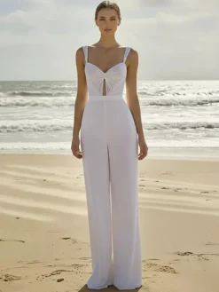 Combinaison de mariée 2 pièces en mousseline plissée avec traîne décolleté c艙ur sans manches taille naturelle couleur ivoire