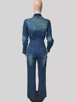 Combinaison en jean à bords effilochés pour femme - Combinaison moulante en jean à jambes larges et effet usé - Collection streetwear décontractée printemps 2026