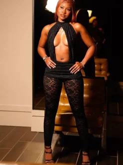 Combinaison de soirée sexy à col rond en dentelle sans manches et dos nu sans manches