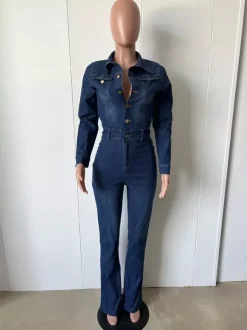 Combinaison-pantalon évasée en denim délavé pour femme - Combinaison-pantalon en coton bleu foncé à manches longues et coupe bootcut - Collection streetwear printemps 2026