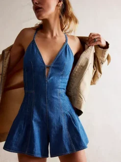 Combinaison-short en jean délavé dos nu pour femme - Combinaison-short grunge à col en V et bretelles croisées avec poches - Festival de musique d'été 2026