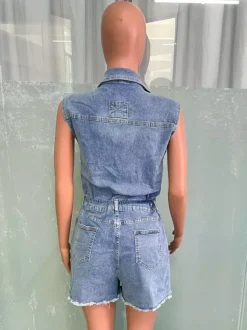 Combinaison short en jean sans manches pour femme - Short une pièce bleu clair délavé à taille nouée - Tenue de club été 2026