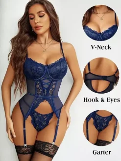 Corset lingerie lacé bustier en dentelle résille bleu marine foncé avec chaussettes hautes