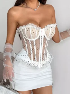 Corsets bordeaux chics sans manches et coupe ajustée en dentelle