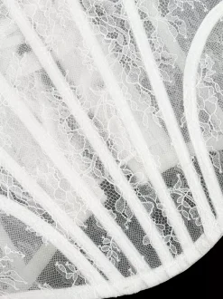 Corsets noirs sexy sans manches et bustiers en dentelle coupe ajustée