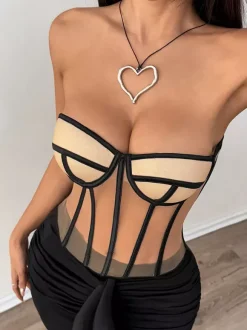 Corsets tops nude sexy sans manches coupe ajustée à lacets