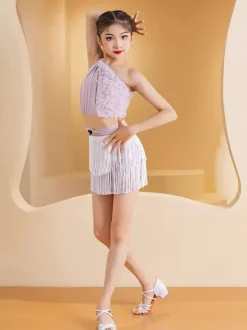 Costume de danse latine violet pour femme ensemble deux pièces avec jupe à franges.