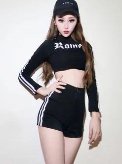 Costume de danse jazz femmes haut à manches longues rouge et shorts Déguisements Halloween