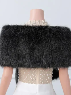 Couverture de mariage en fausse fourrure hauts blancs écru couverture de mariée