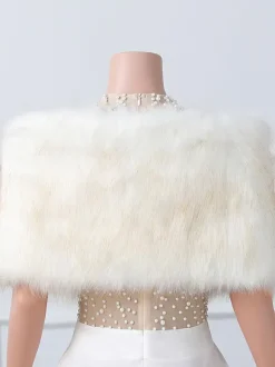 Couverture de mariage en fausse fourrure hauts blancs écru couverture de mariée