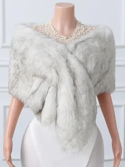 Couverture de mariage en fausse fourrure hauts blancs écru couverture de mariée