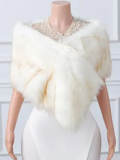 Couverture de mariage en fausse fourrure hauts blancs écru couverture de mariée