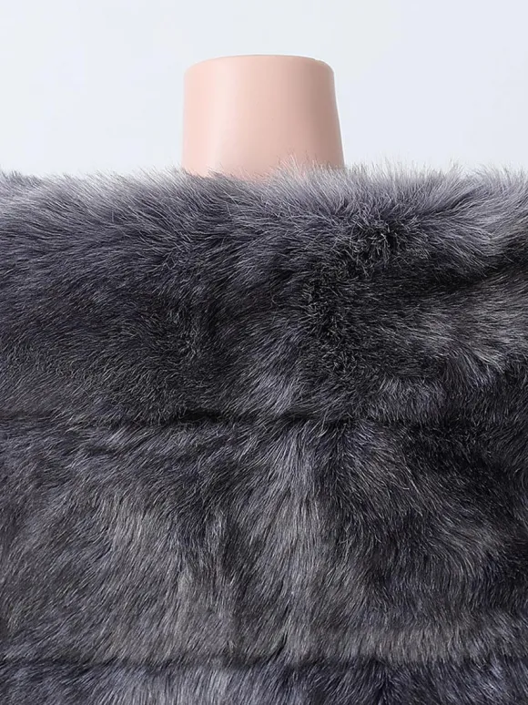 Couverture de mariée en fausse fourrure enveloppe de mariage noir et argent