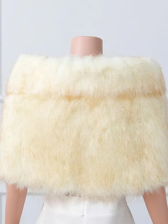 Couverture de mariage en fausse fourrure hauts beiges couverture de mariée