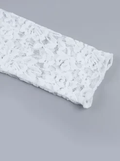 Crop top transparent en dentelle florale blanche pour femme - Chemisier à manches longues et col carré festonné - Style coquette romantique et français idéal pour les sorties (collection 2026)