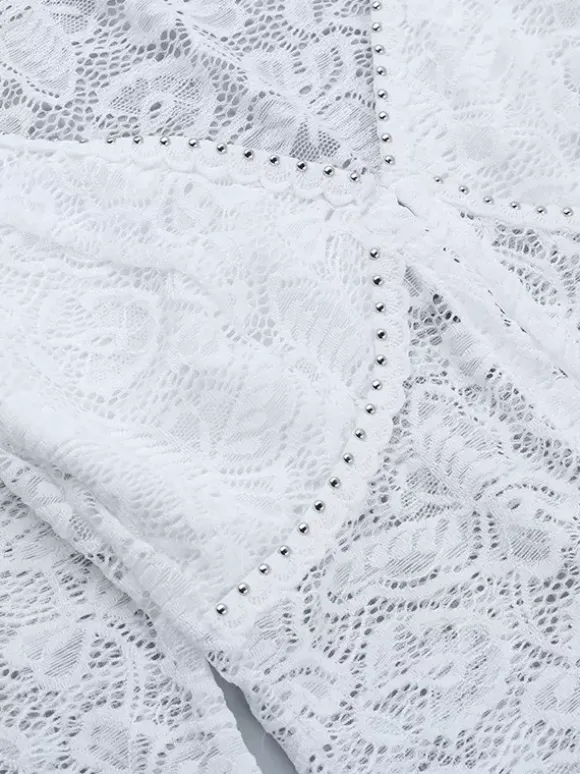 Crop top en dentelle florale pour femme - Chemisier blanc élégant à manches longues col en V et coupe ajustée - Tenue de soirée printanière 2026