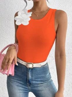 Débardeur noir à col rond et fleurs chic et élégant pour femme