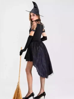 Déguisement de sorcière noire sexy pour adultes idéal pour Halloween et les représentations sur scène.
