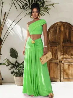 Ensemble 2 pièces : haut court asymétrique à boucle métallique et jupe longue froncée