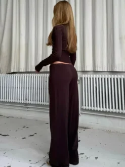 Ensemble 2 pièces en maille côtelée pour femme - Gilet boutonné coupe ajustée et pantalon de détente à jambes larges - Collection printemps 2026