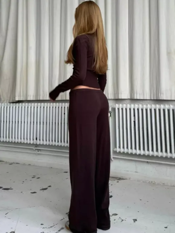 Ensemble 2 pièces en maille côtelée pour femme - Gilet boutonné coupe ajustée et pantalon de détente à jambes larges - Collection printemps 2026