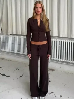 Ensemble 2 pièces en maille côtelée pour femme - Gilet boutonné coupe ajustée et pantalon de détente à jambes larges - Collection printemps 2026