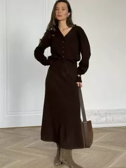 Ensemble 2 pièces en tricot avec cardigan à col en V et jupe longue pour femme (2026)