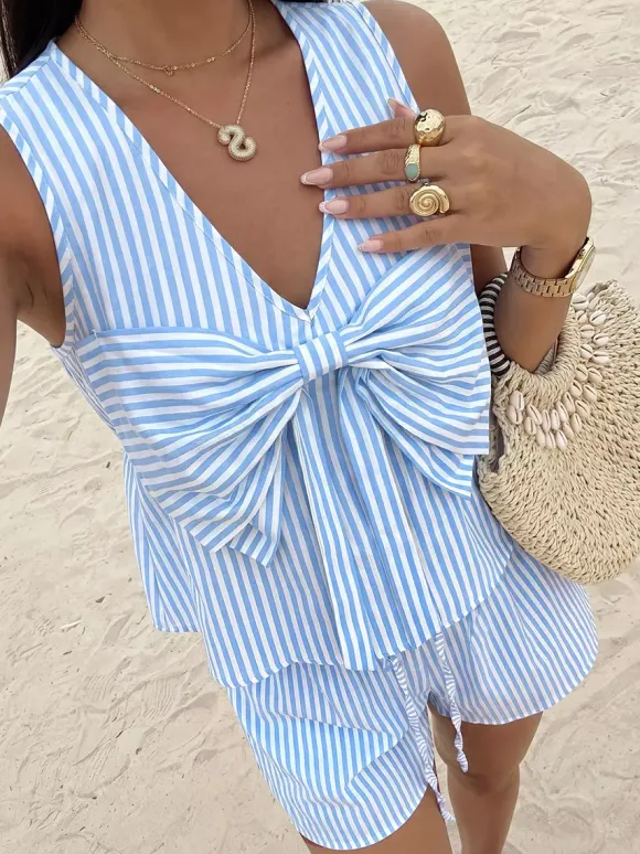 Ensemble 2 pièces pour femme : haut court sans manches à rayures verticales et col en V avec grand n艙ud et short élastique