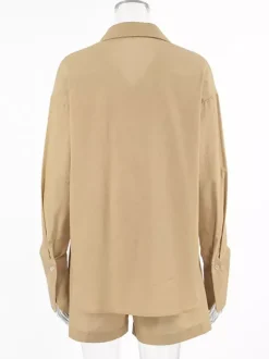 Ensemble 2 pièces short et chemise oversize short élastique style décontracté pour femme.