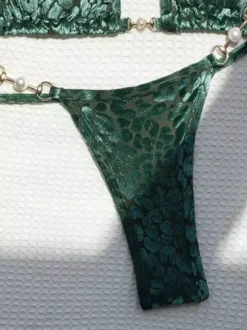 Ensemble bikini léopard pour femme - Haut string à col halter et perles - Idéal pour une pool party estivale sur un yacht (2026)