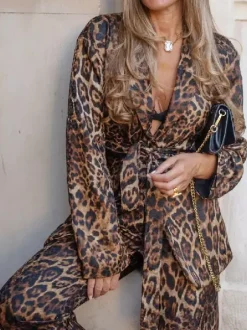 Ensemble blazer à imprimé léopard avec ceinture et pantalon large pour femme - Tailleur manches longues à revers cranté - Collection streetwear printemps 2026